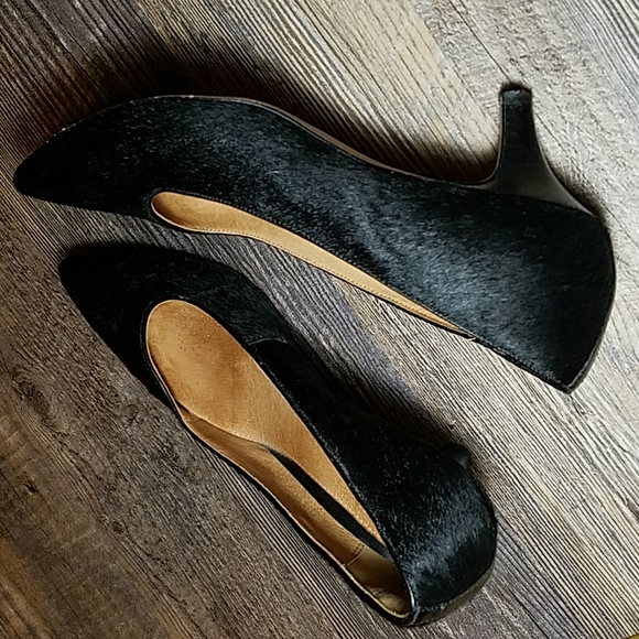 Clarks Black Leather Hair Size 8.5 pumps heels - Picture 10 of 16